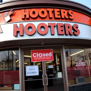 Closed Hooters Restaurant